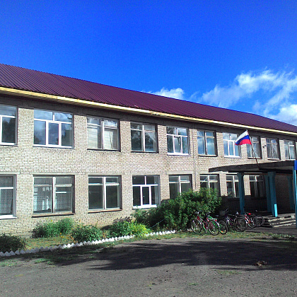 Входная группа Новомоньинская средняя школа. 