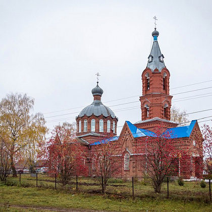 Входная группа Храм Покрова Пресвятой Богородицы села Июльское. 
