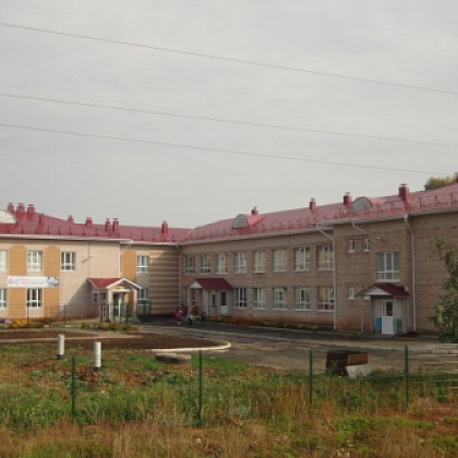 Входная группа Быргындинская средняя школа. 