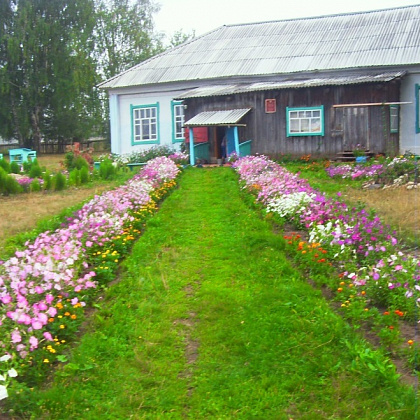 Входная группа Начальная школа деревни Кечур. 